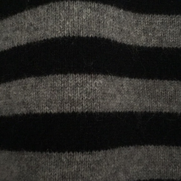 Stripe sweater - Picture 2 of 3